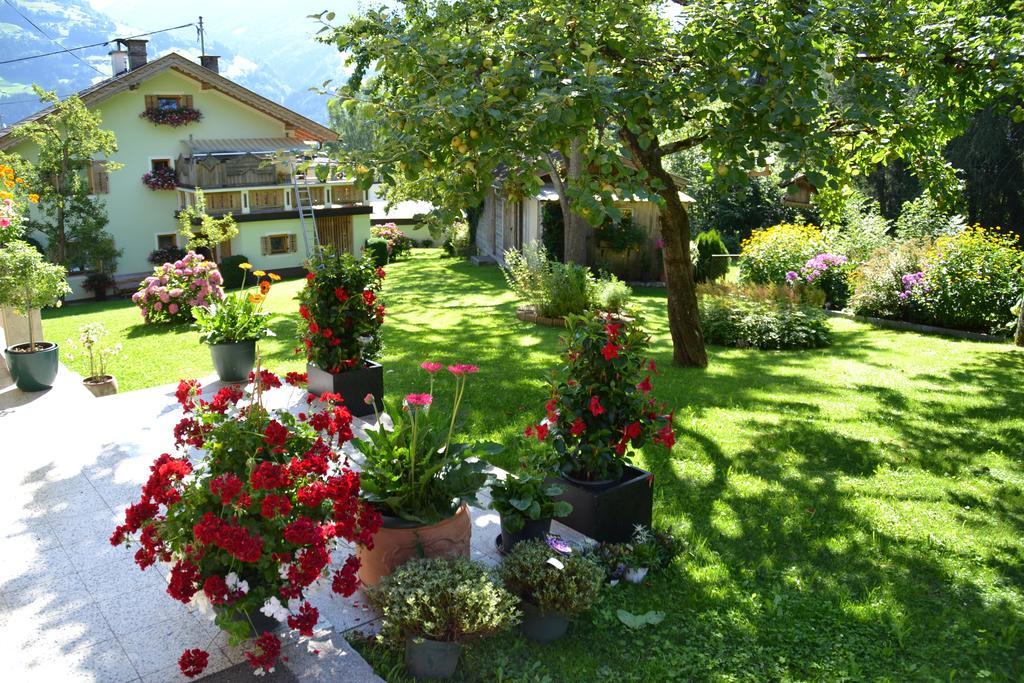 Hotel Haus Binder Ried im Zillertal Exterior foto