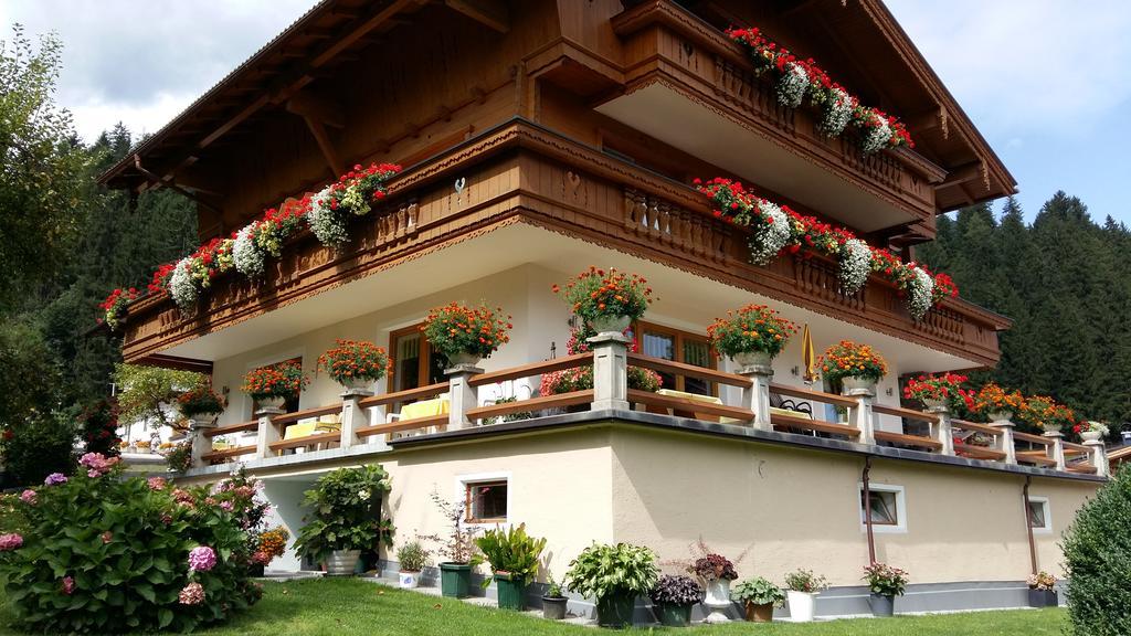 Hotel Haus Binder Ried im Zillertal Exterior foto